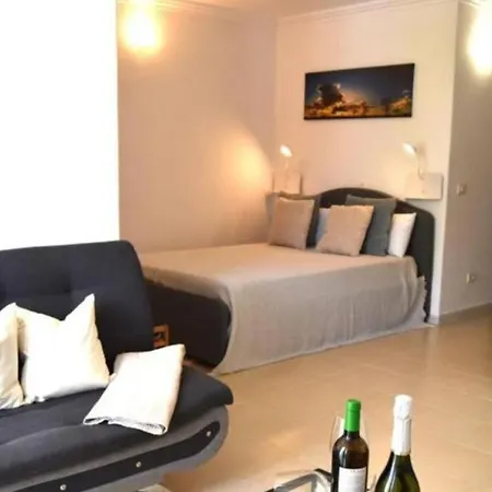 Apartamento Vacacional Isabella *